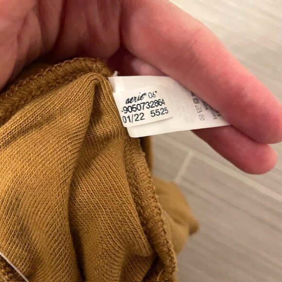 NWT Aerie Offline Summer Lights Terry Cloth Shorts Size XS - Picture 13 of 16